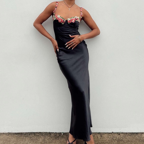 PRINCESS POLLY KENZIE MAXI DRESS (BLACK)!! - Picture 1 of 3